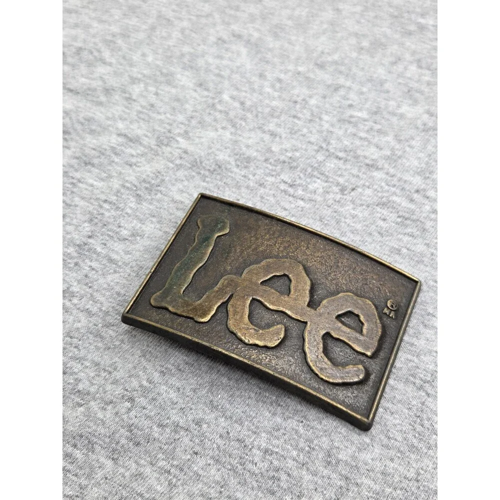 Lee clean piece